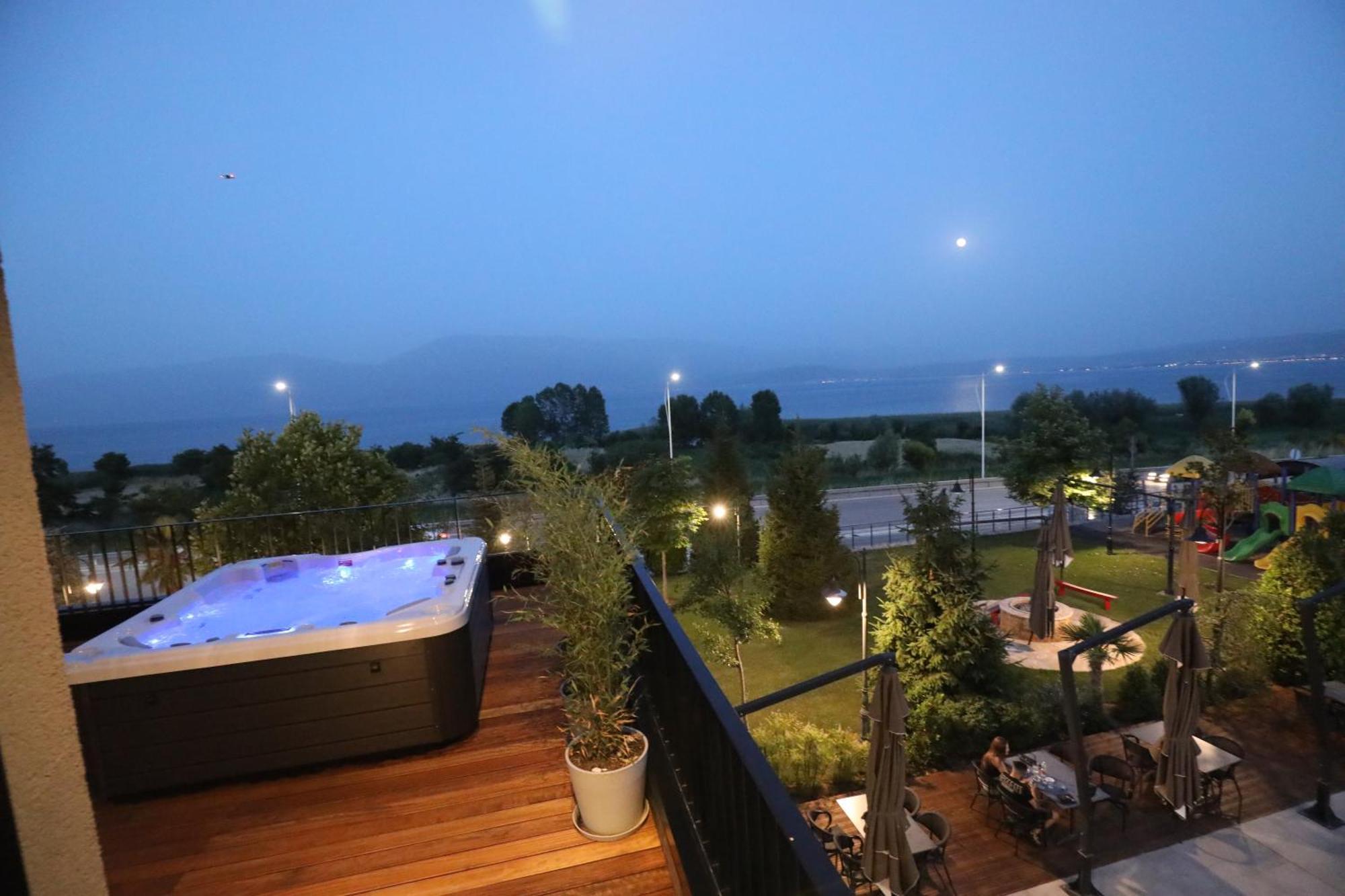 Toka Hotel Restaurant Pogradec Exterior foto